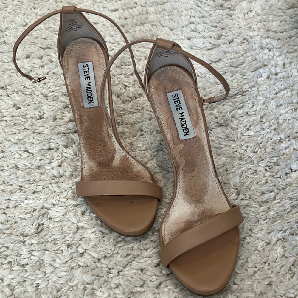 Steve Madden Barely There High Heels Size 7.5 - image 1